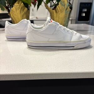 Women’s Nike Court Legacy - Sz 8.5. Worn handful of times. Original box included